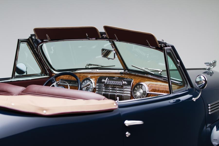  Cadillac Series 62 Custom Convertible Coupe 1941 года  (фото 12 из 23)